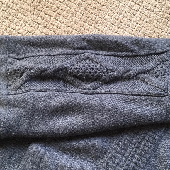 Sweater - Picture 3 of 3